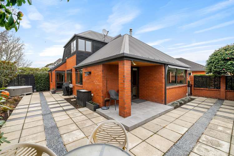 2/6 Chepstow Avenue Fendalton_18