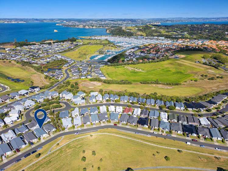 17 Barcliff Terrace Gulf Harbour_16