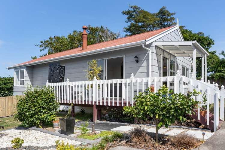 2/5 Cresta Avenue Beach Haven_8