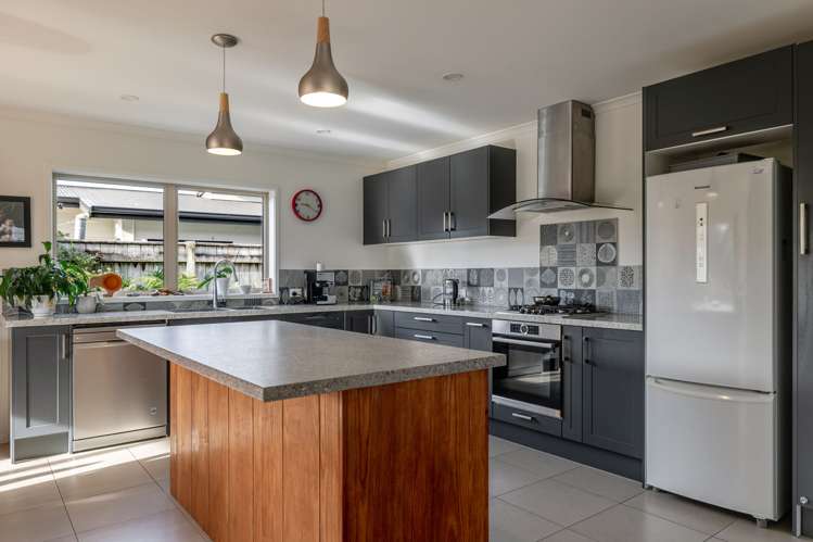 6 Silkwood Place Fitzherbert_18