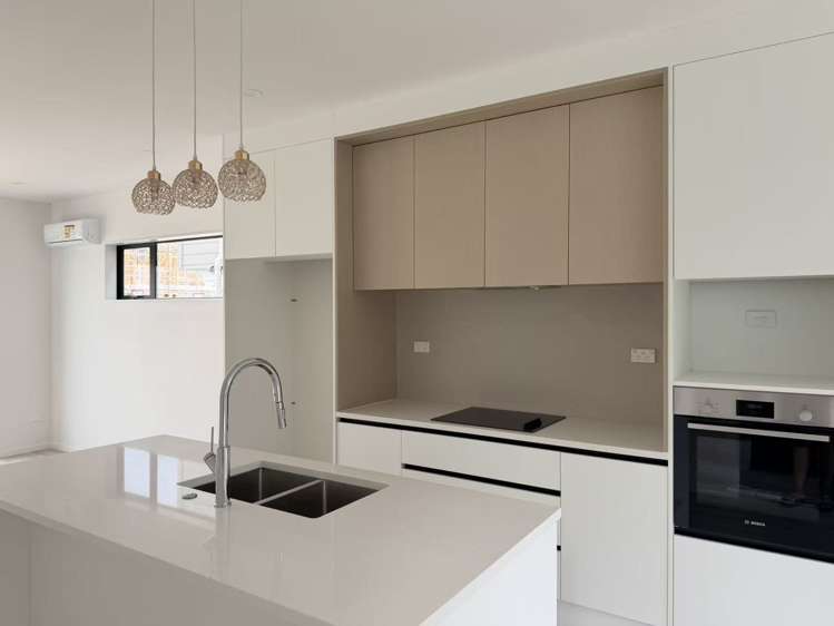 31 Whiteywood Street_3