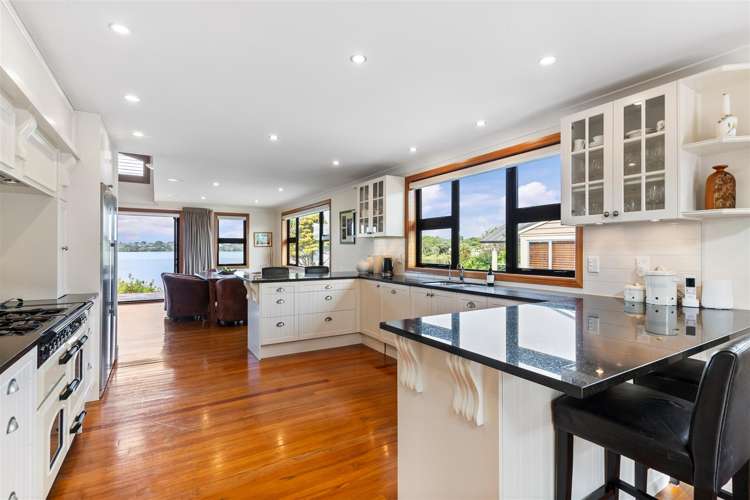 8 Eric Price Avenue Takapuna_21