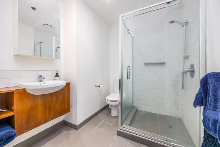 221/125 Customs Street West Auckland_8