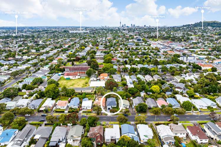 66 Halesowen Avenue Mount Eden_24