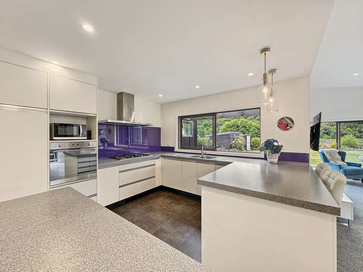 50 Montgomery Crescent Kinloch_17