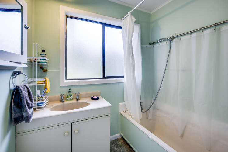 85 Powdrell Road Meeanee_14