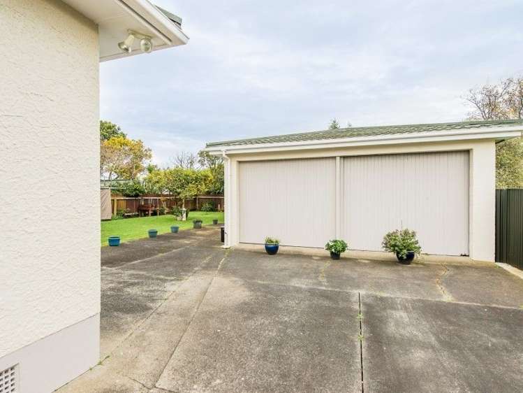 30 Selwyn Crescent College Estate_19