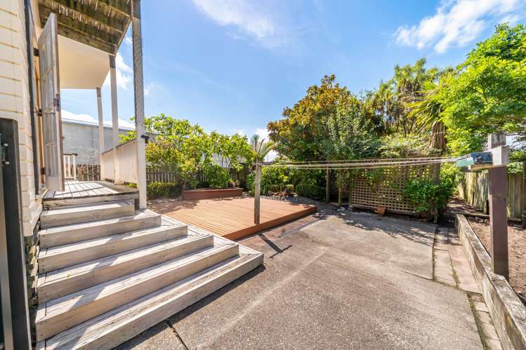 17 Paremata Crescent Paremata_13