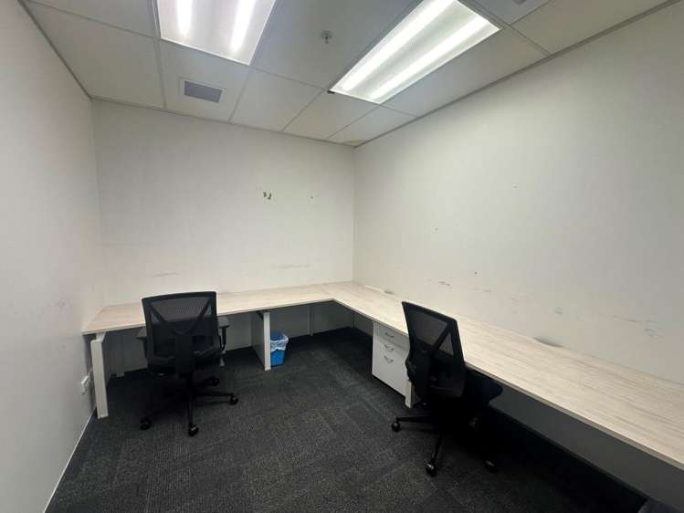 12 Osterley Way Manukau_4