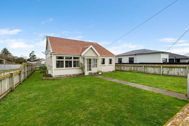 44 Collins Street Hawera_1