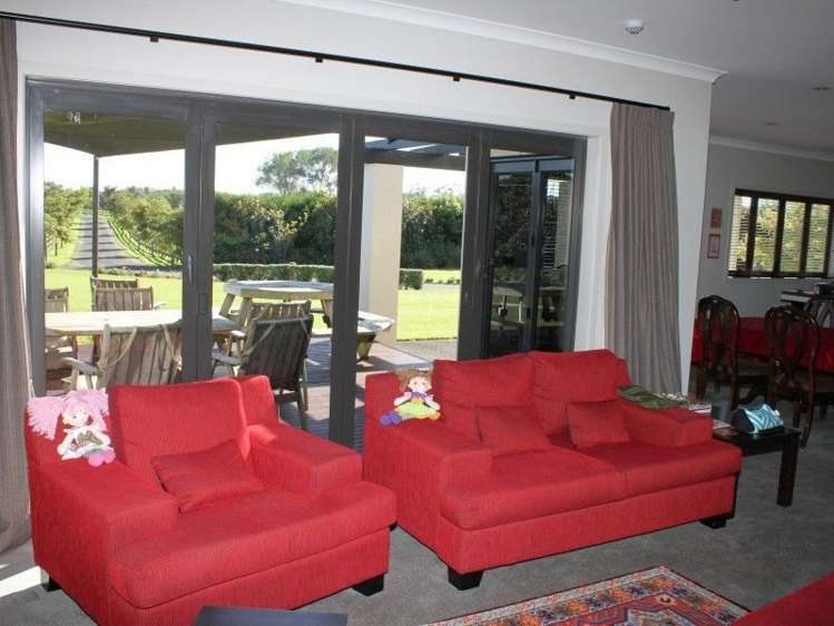 1355 Mountain Road Inglewood_54