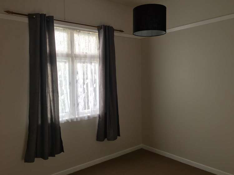 8 Kuripuni Street Masterton_11