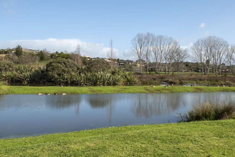 14 Eden Crescent Brookfield_18