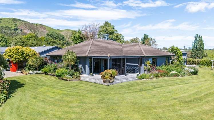 154 Ohinepanea Road Pukehina_9