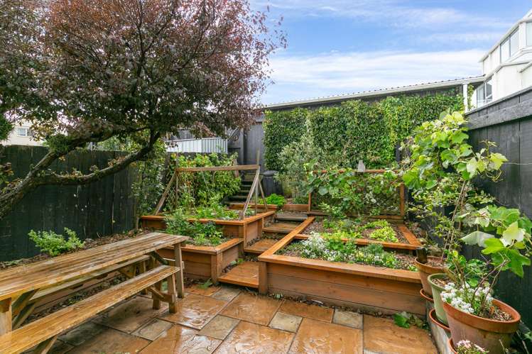 116 Akaroa Drive Maupuia_11