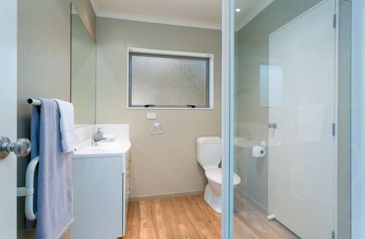 17/2 Grace Avenue Leamington_12