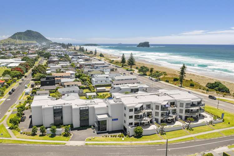 208/178 Marine Parade Mt Maunganui_1