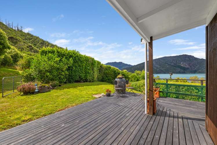 Lot 2 Te Iro Bay Arapaoa Island_12