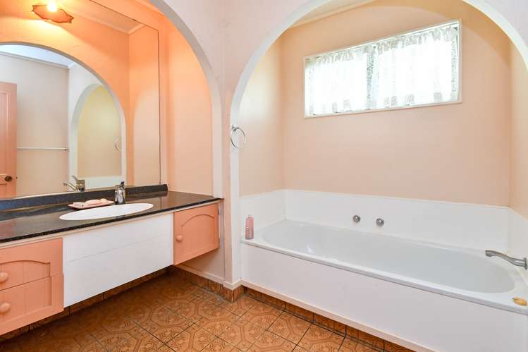 401 Creightons Road Clevedon_31