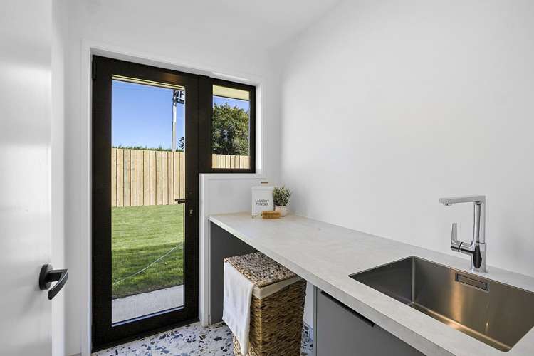 21c Portland Drive Highlands Park_17