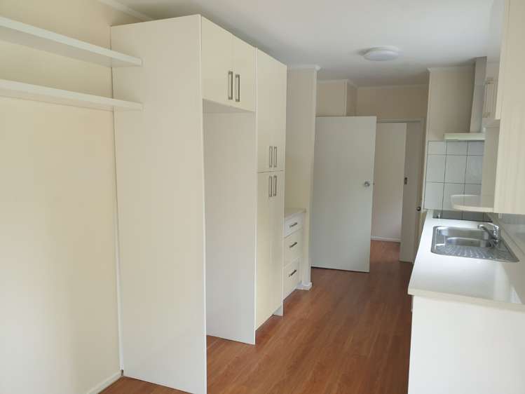 40 Holt Avenue 10899_4