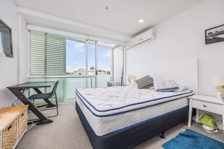 1013/10 Waterloo Quadrant Auckland Central_9