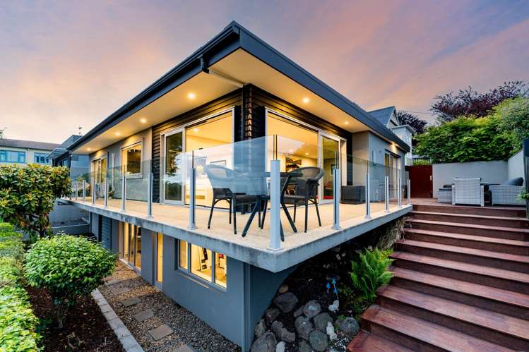 10 Garfield Avenue Roslyn_1