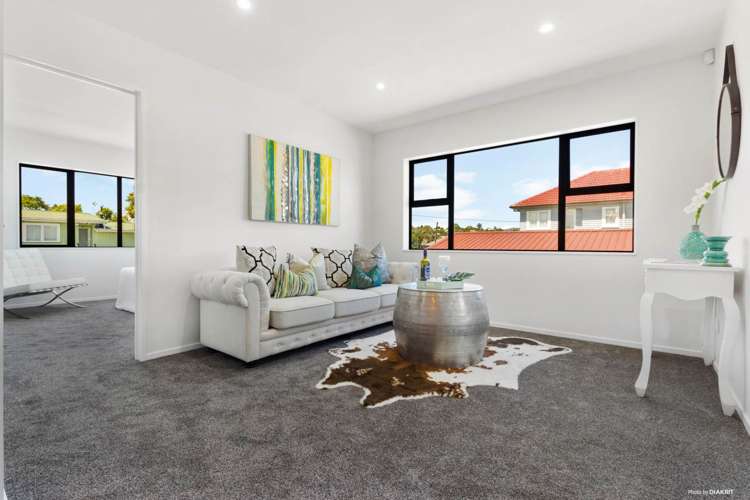 2b Lucinda Place Glen Eden_12