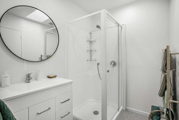 5/2 Malcolm Lane Thorndon_12