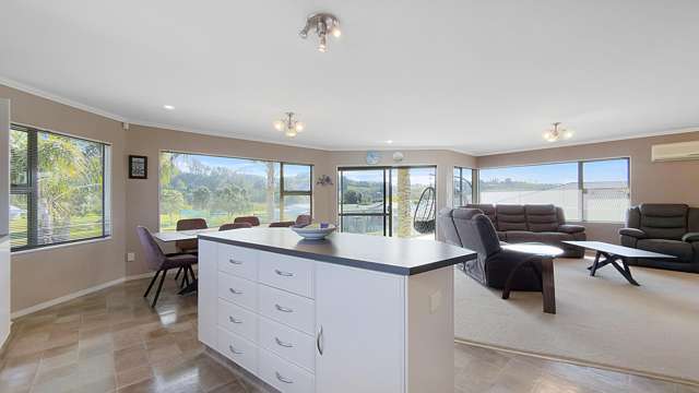 131 Mayfair Avenue Whangamatā_3