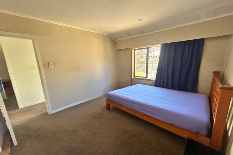 1 Colin Street Mangere_15