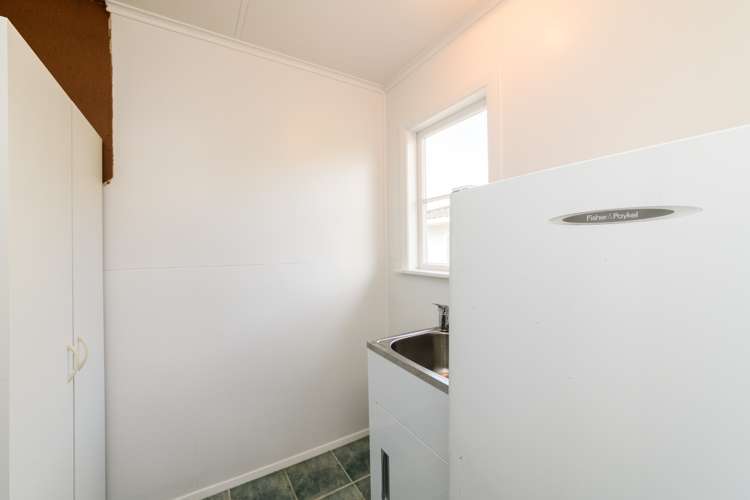 1 Montagu Street Feilding_13