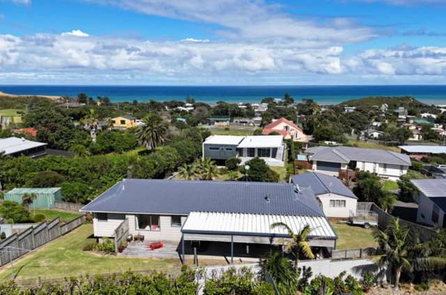 5 Moeatoa Lane Baylys Beach_4