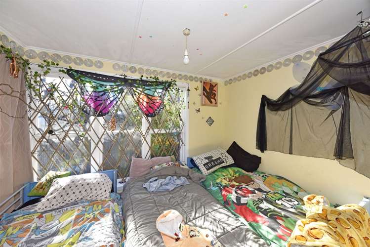 73 Aldershot Street Aranui_8