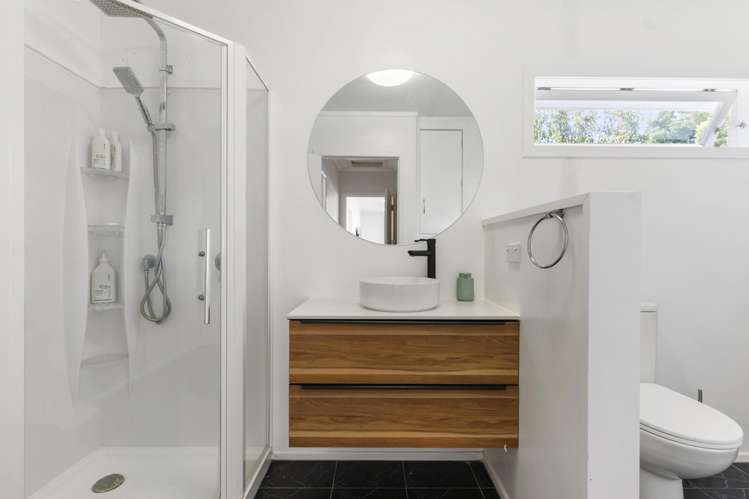 37 Waipani Road Te Atatu Peninsula_14