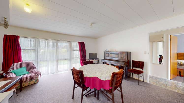 6c Washington Square Paeroa_6