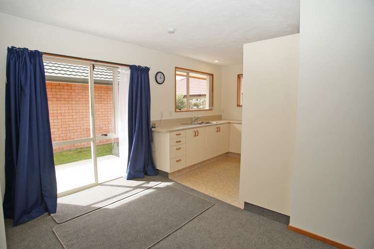 2/43 Peverel Street Riccarton_13