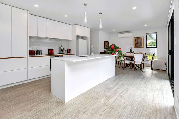 1 Te Akau Place One Tree Point_1