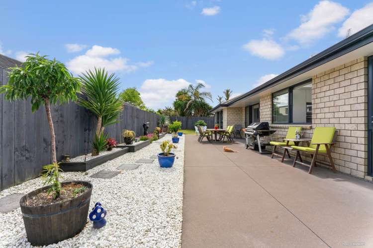 38 Sunningdale Street Wattle Downs_11