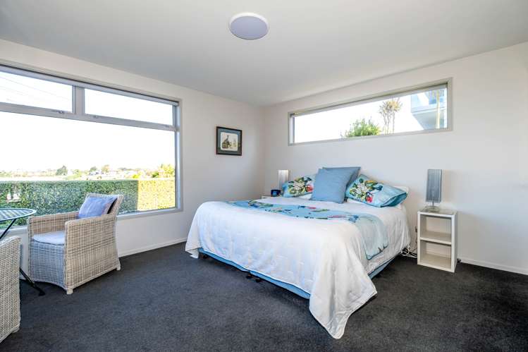 2 Moore Street Waimataitai_24