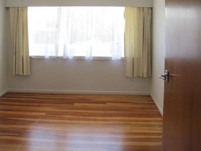 2/15 Woodford Road Mount Eden_4