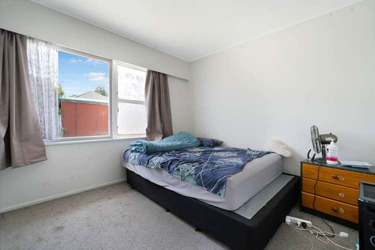 1 & 2 /79 Rimu Street New Lynn_14