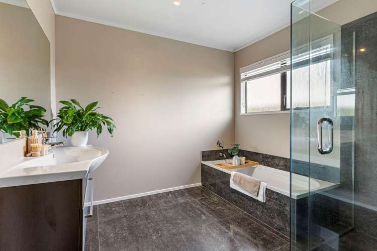 2/84 Maskell Street Saint Heliers_19