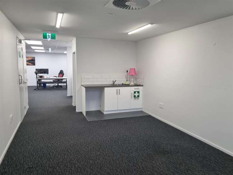 5/19 William Lewis Drive Sockburn_9
