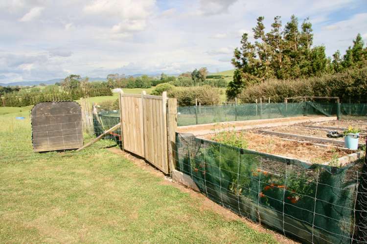 614 Falls Road Waerenga_19