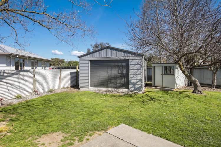 14 Gill Crescent Redwoodtown_14