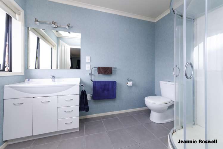 3 Walnut Grove Kelvin Grove_9