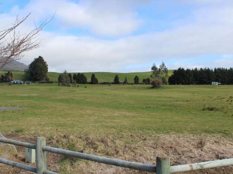 54 Parerohi Grove Kuratau_2