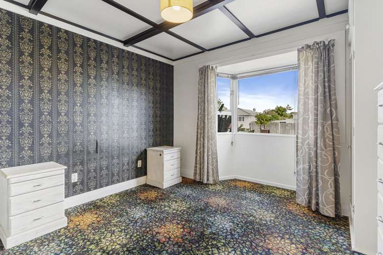 73 Wainui Avenue Point Chevalier_10