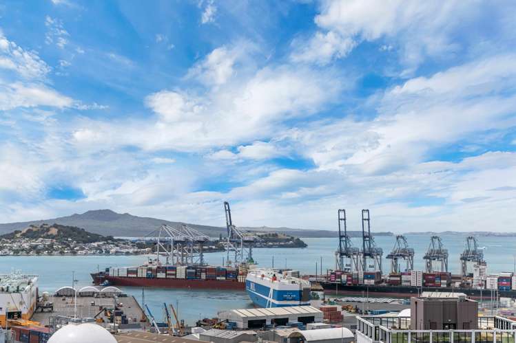 2113/10 Waterloo Quadrant Auckland Central_9